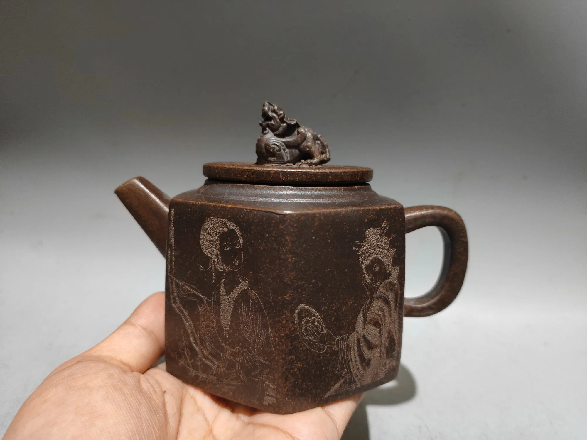 Yixing Teapot Purple Clay Pot Kirin Statue Cover The Four Beauties Pot Teapot Kettle Tasting tea ceremony Ornaments