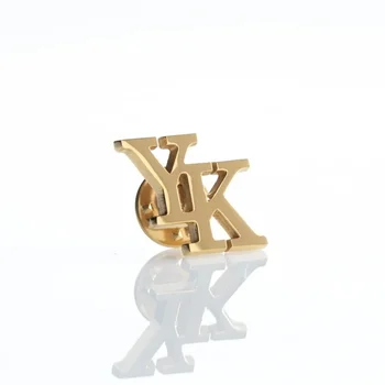 Tangula Özel Ad Harfleri Broş Paslanmaz Çelik Kişiselleştirin Mektup Erkek Takım Elbise Yaka Kravat Yaka Broş Pin Baba Için En Iyi Hediyeler