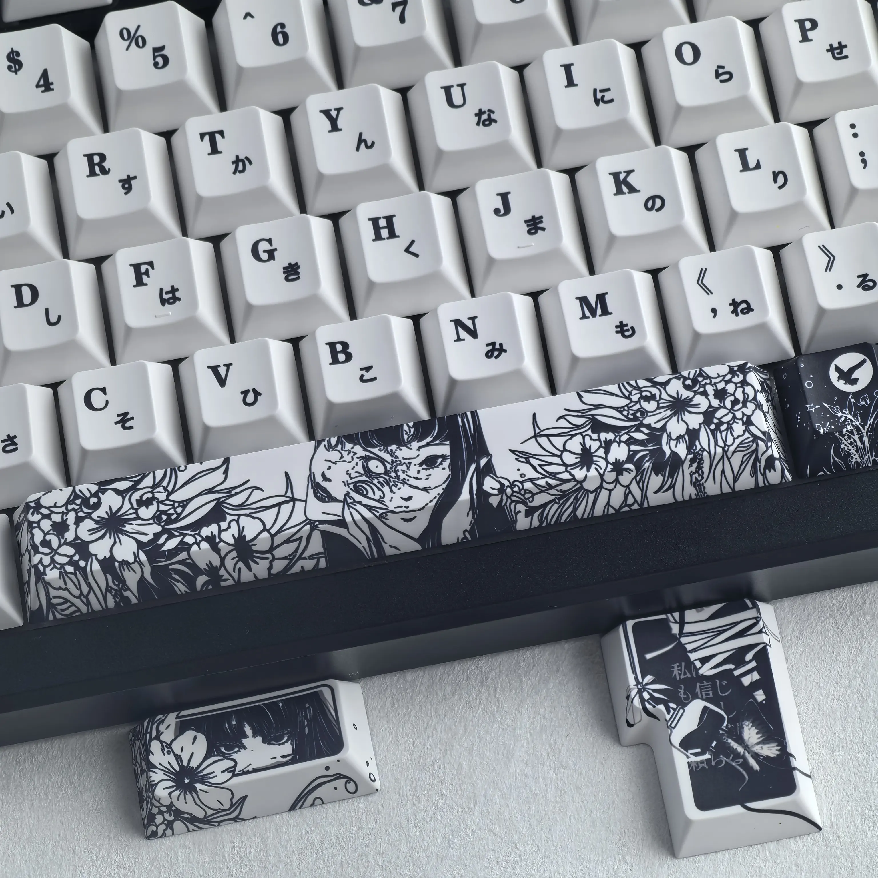 MAIMOOO Keycap Tomie Black White English Russian Korean Anime Horror Theme Customized DIY Aula Mechanical Keyboard Keycaps view 2
