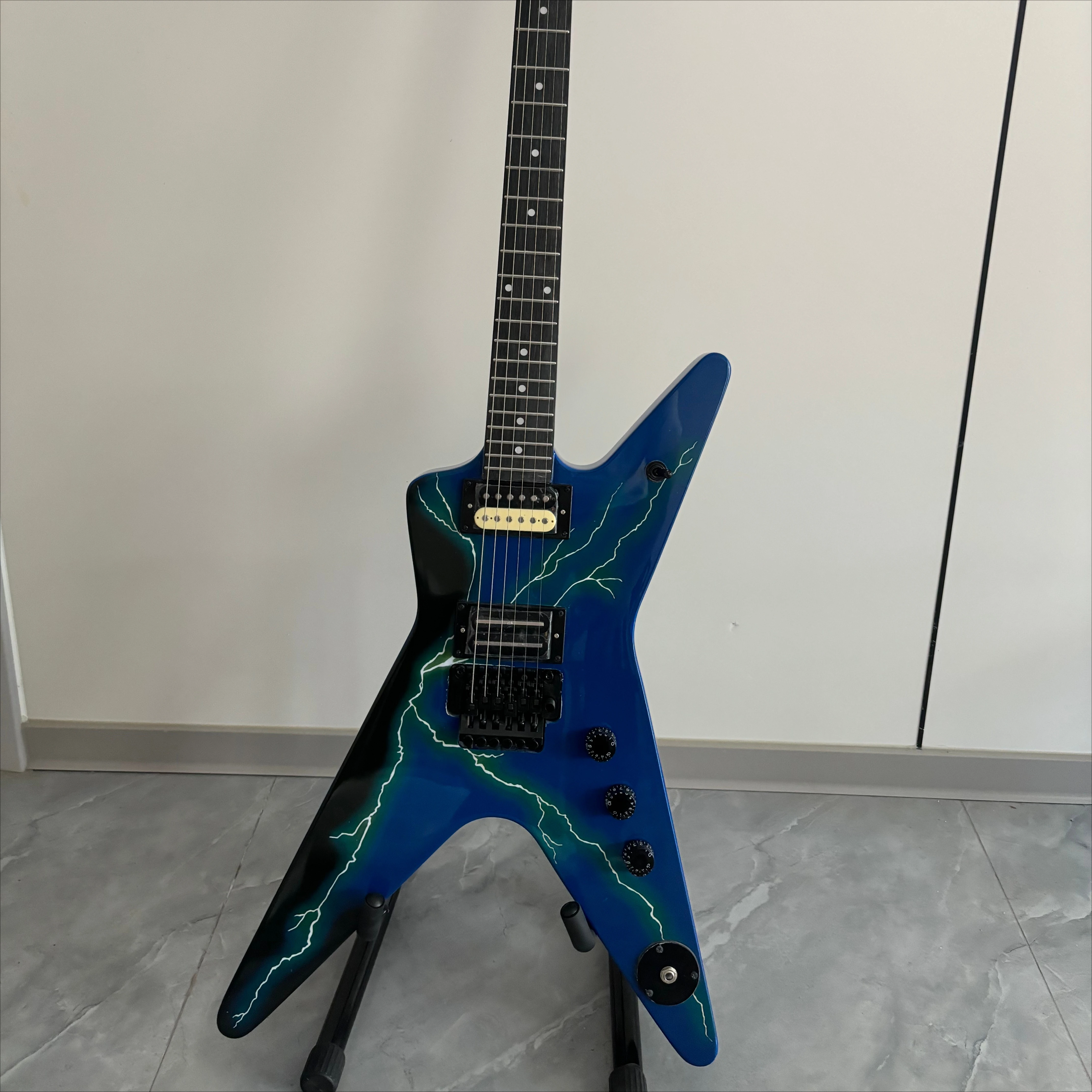 Electric Guitar Classic Metal Alien Sharp Blue-Black Lightning Finish Solid Mahogany Body HH Pickups Double-Locking Tremolo view 2