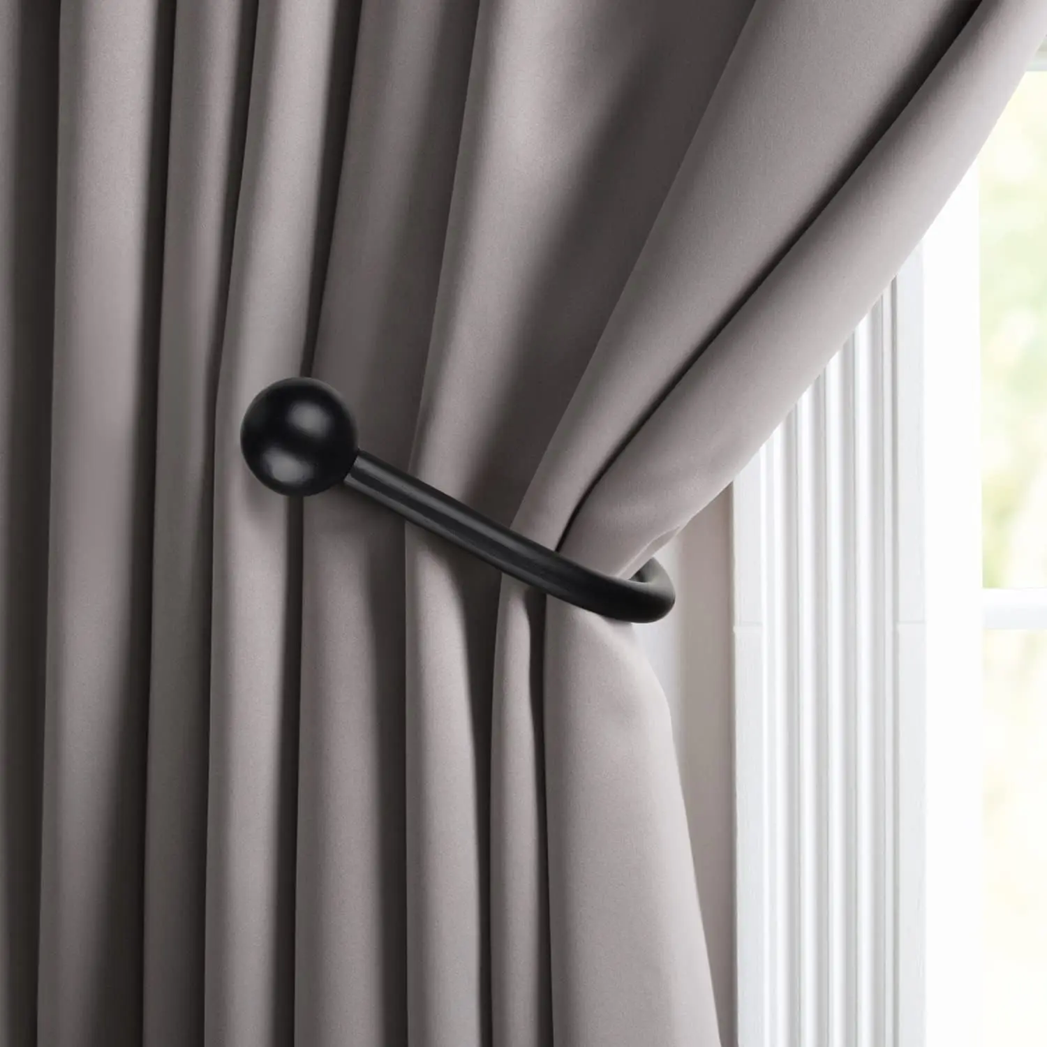 

LAMATY Aluminum Curtain Brackets, 4-Pack, Matte Black Wall-Mounted Holders, 6 Inches Length, 2.8 Inches Width, 0.31 Inches Hook