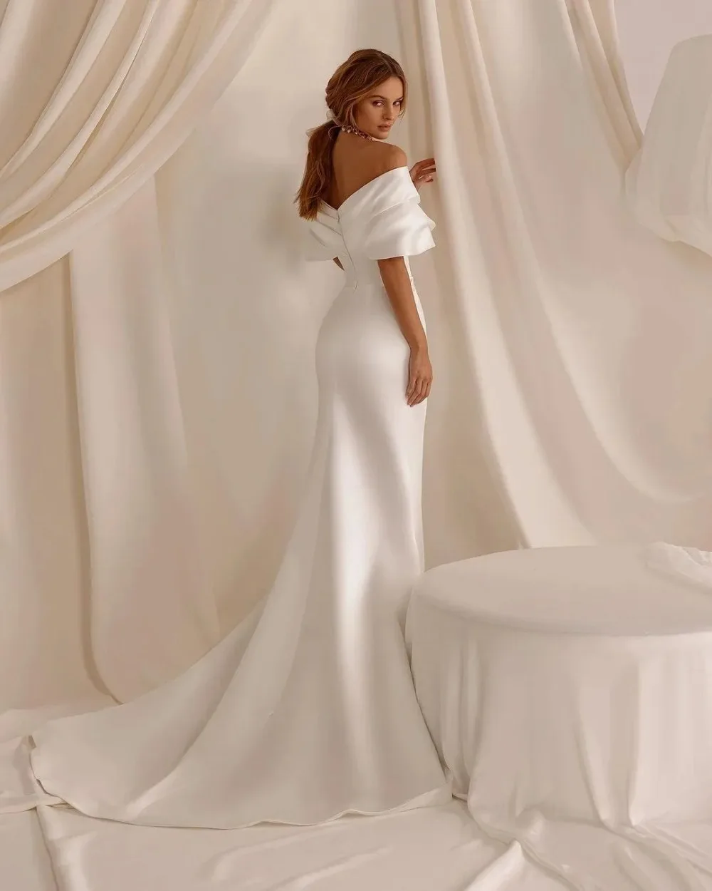 Customized Fishtail Brush Train Floor-Length Satin Wedding Dress Bride Formal Party Dress Off The Shoulder Bridal Gowns 2026