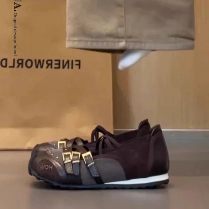 

2025 НОВЫЕ женские модные и качественные туфли на плоской подошве, повседневная обувь с мягкой подошвой и кожаной поверхностью, летний сезон