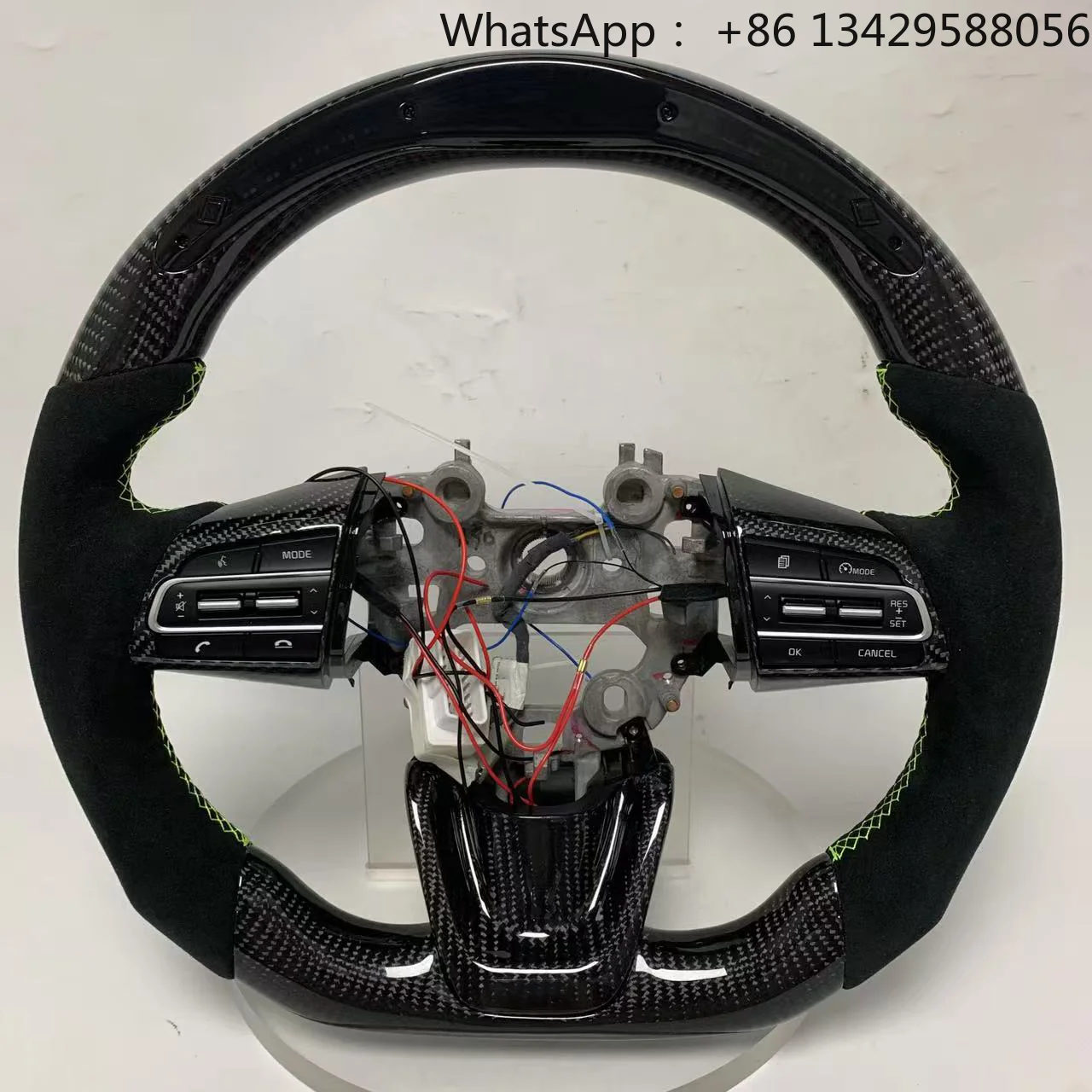 Factory-Direct Sales Customized for Kia Stinger GT LED Steering Wheel Carbon Fiber Car Steering Wheel
