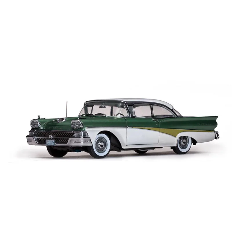 Diecast 1/18 Scale Ford Fairlane 1958 Alloy Car Model 5285 Collection Souvenir Display Ornaments Vehicle Toy