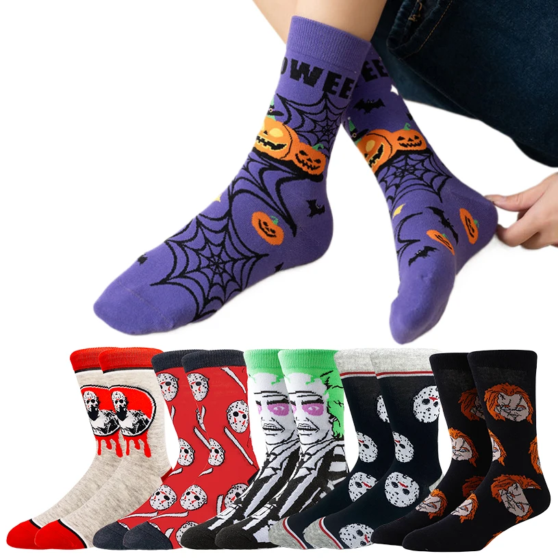 Calcetines de dibujos animados de Anime para hombres y mujeres, estampados de Navidad y Halloween, moda urbana de Hip Hop, novedad inspirada, divertidos calcetines informales