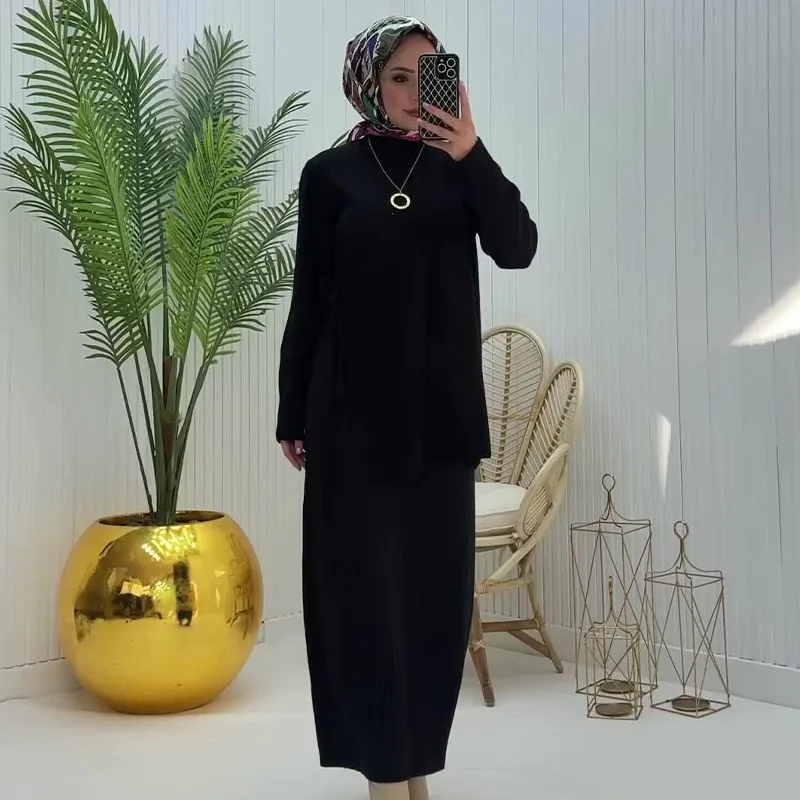 

Новинка осени 2024, женская однотонная простая трикотажная рубашка с круглым вырезом, полуюбка, комплект из двух предметов