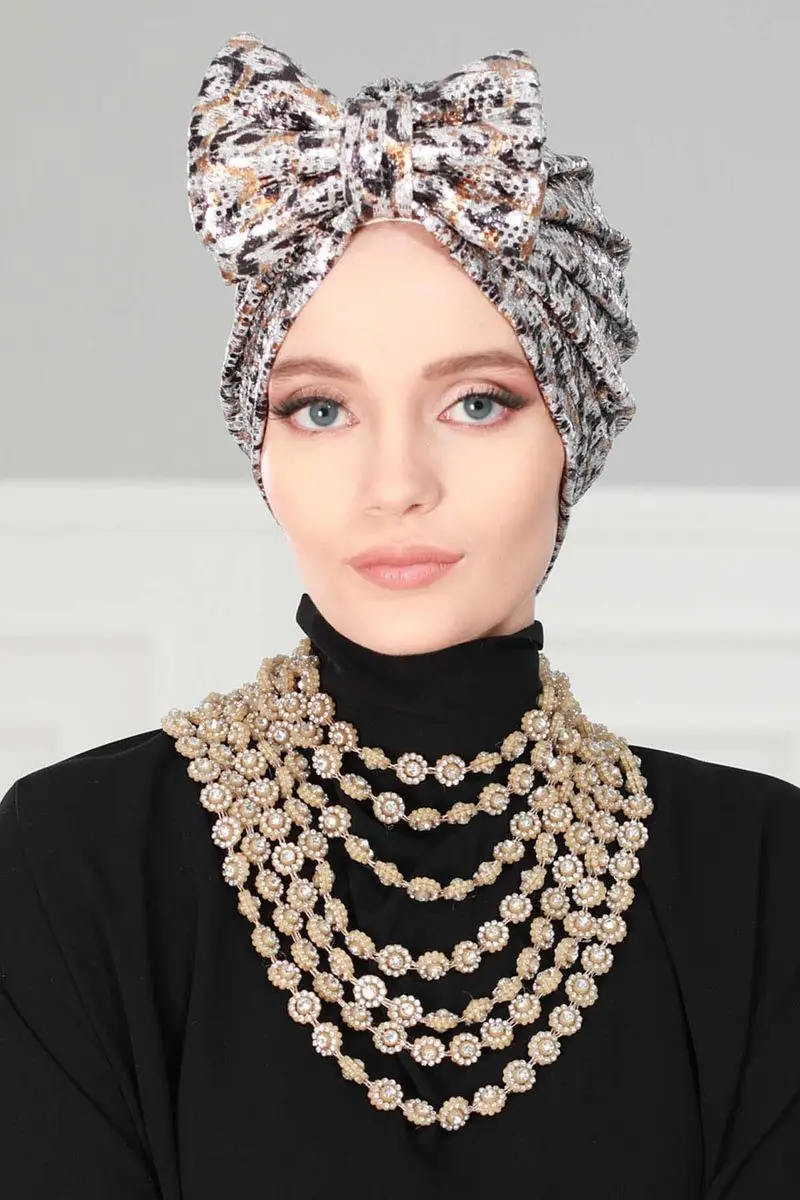 Motyl czesany kość szary