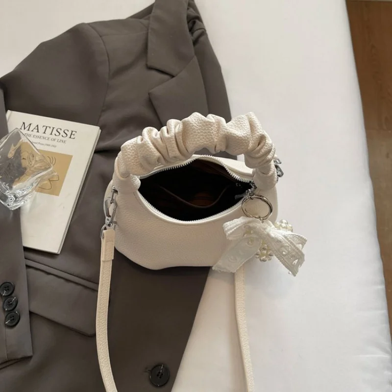 Elegant Women Messenger Bag Crafted From Premium Leather Boasting Popular Elegant Color And Spacious Interior​