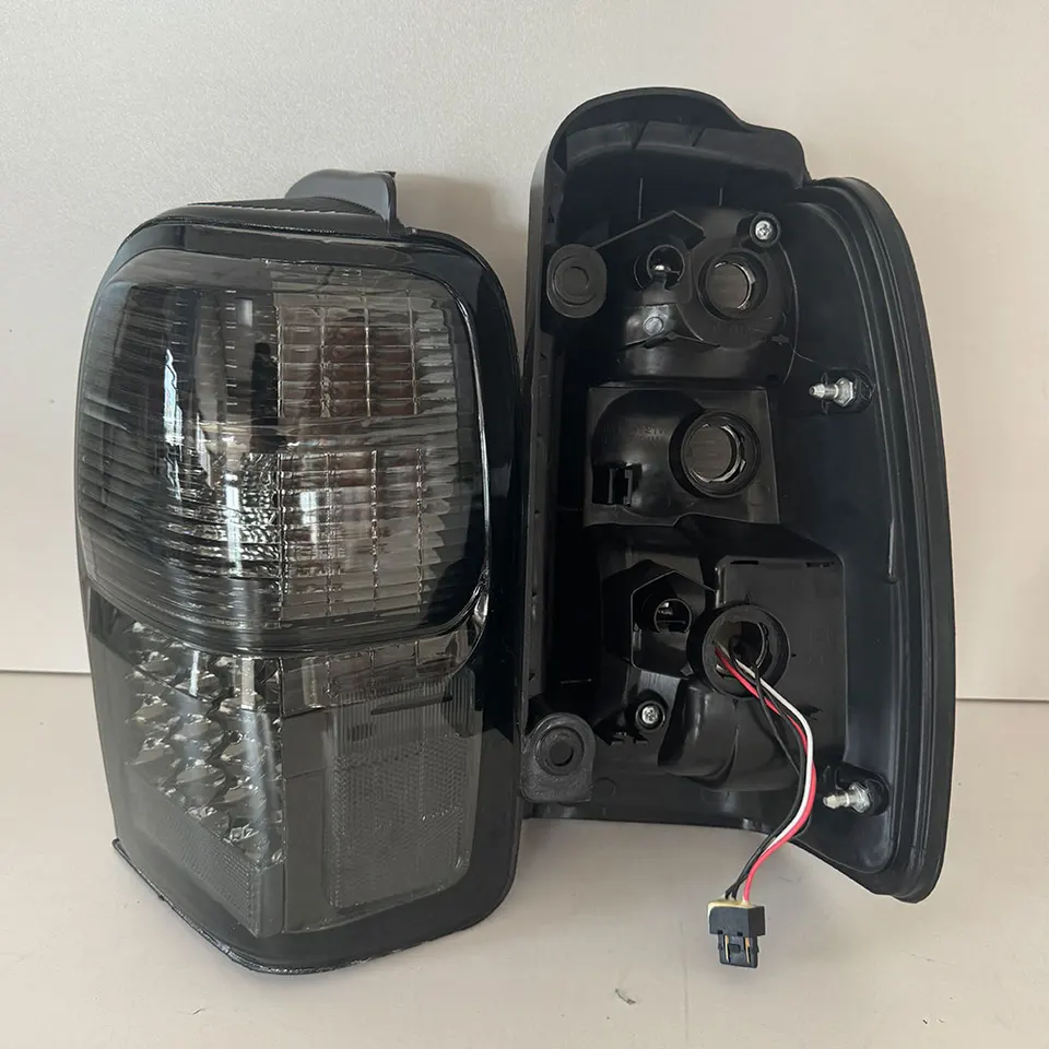 Car Taillight LED Rear Brake Lights KZN185 RZN185 2PCS 1996 1997