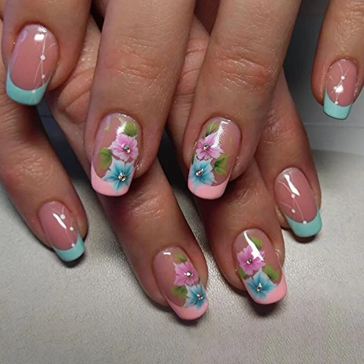 24pcs Mid-length Square Fake Nails Wearable Colorful Flower French Design Press on False Nails Simple Ballet Full Cover Nail Tip