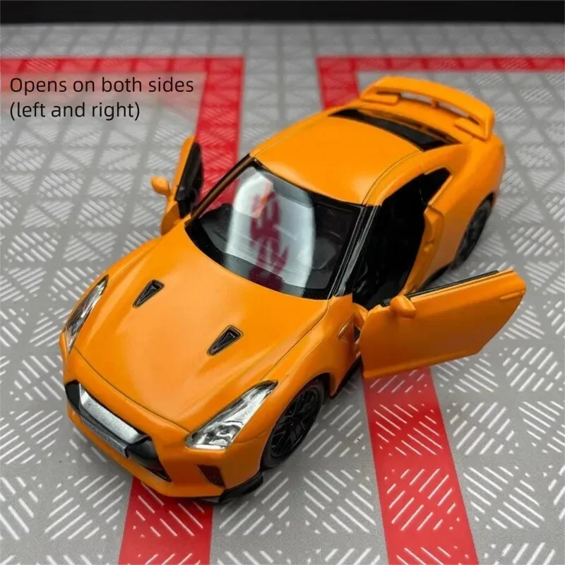MAKEDA Nissan GT-R R35 1/36 Diecast Model Car, Orange, Alloy Toy with Pull Back, Open Doors, Gift for Kids