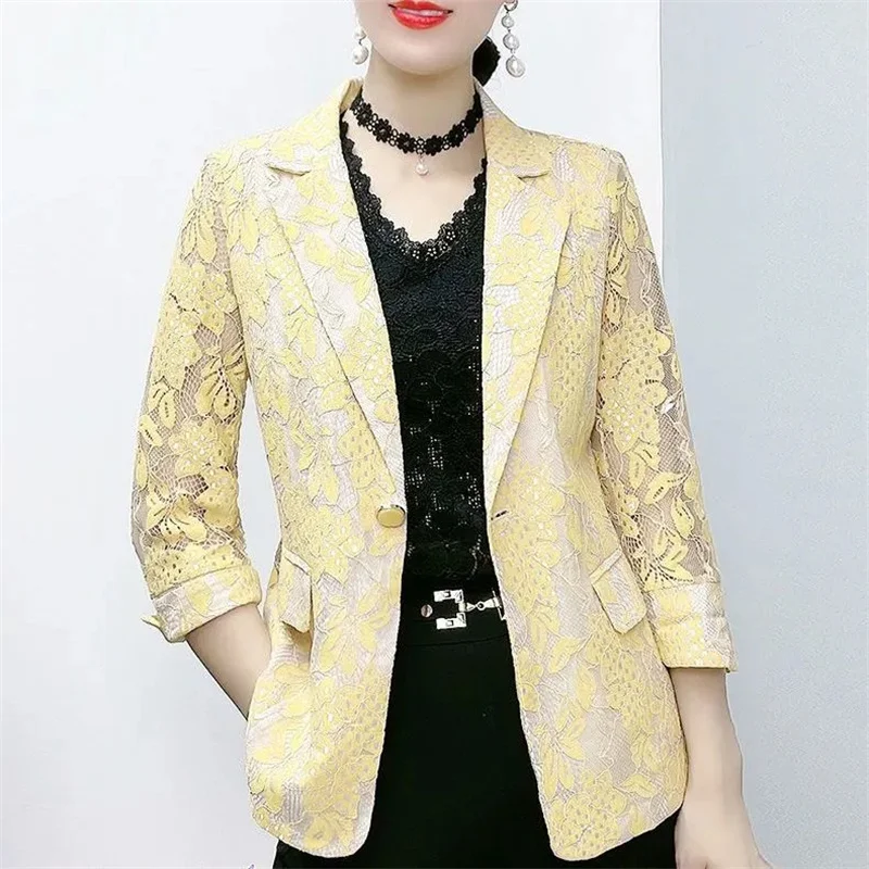 เสื้อสูทมินิสไตล์เกาหลีลูกไม้สําหรับผู้หญิงดีไซน์บาง 2025 ฤดูใบไม้ผลิและฤดูร้อนใหม่เข้าได้หลายชุดเข้ารูปพอดีตัวผู้หญิงยอดนิยม