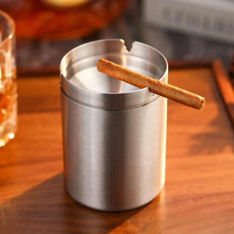 

Smoke T obacco Ash Holder Container Home Decoration Creative With Lid Windproof Detachable Stainless Steel Ashtray Car Ashtray