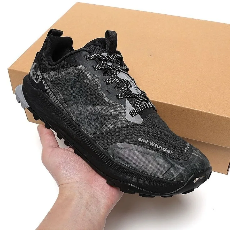 

2026 New Luxury Running Trainers For Men Anti-Slippery Outdoor Running Shoes Unisex Sport Shoe Man Wearable Walking Sneakers Men