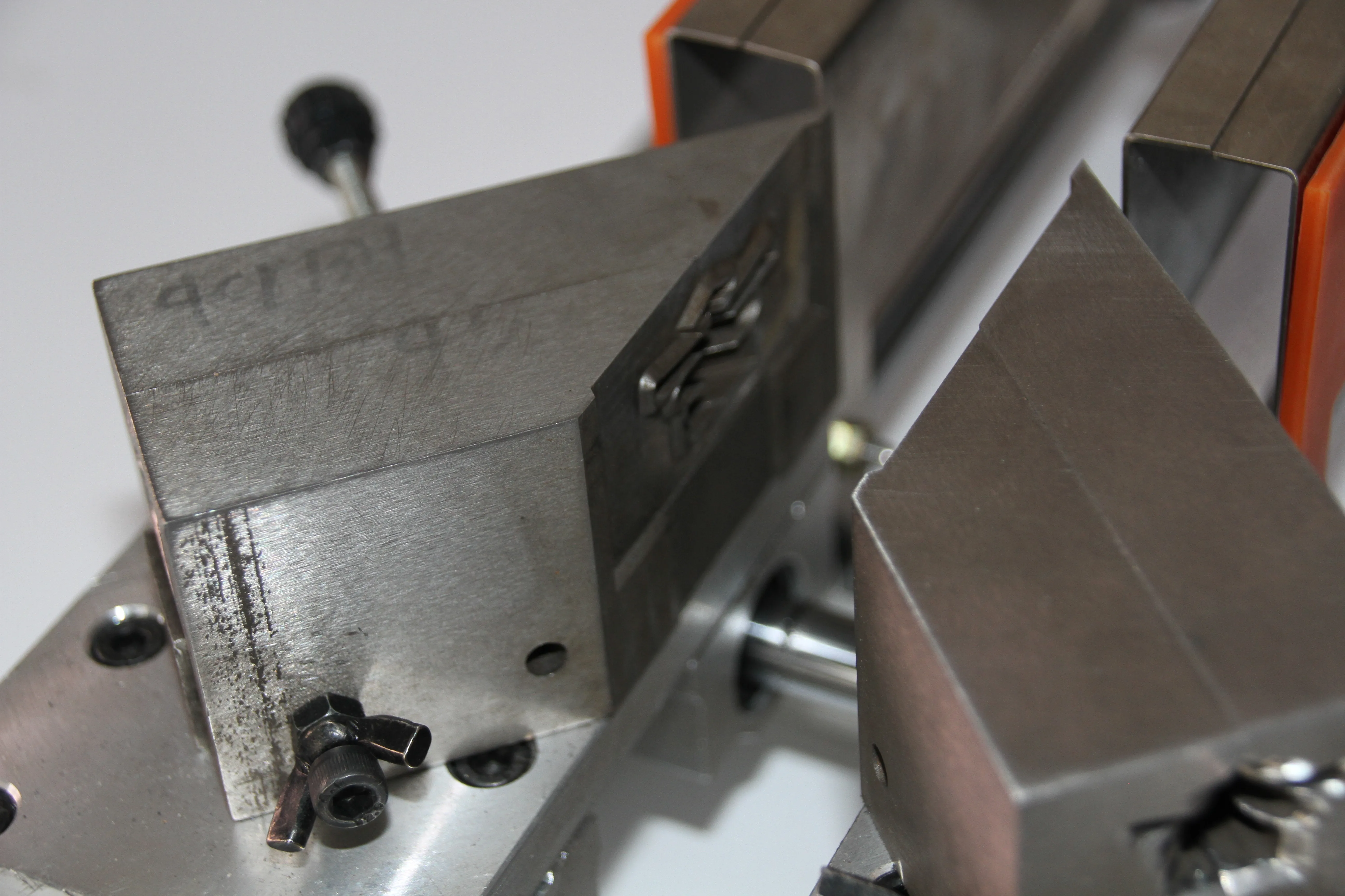 آلة لحام محمولة PVC لباب الثلاجة وختم مطاطي وشرائط عزل ناعمة ماكينة لحام زاوية صغيرة #6