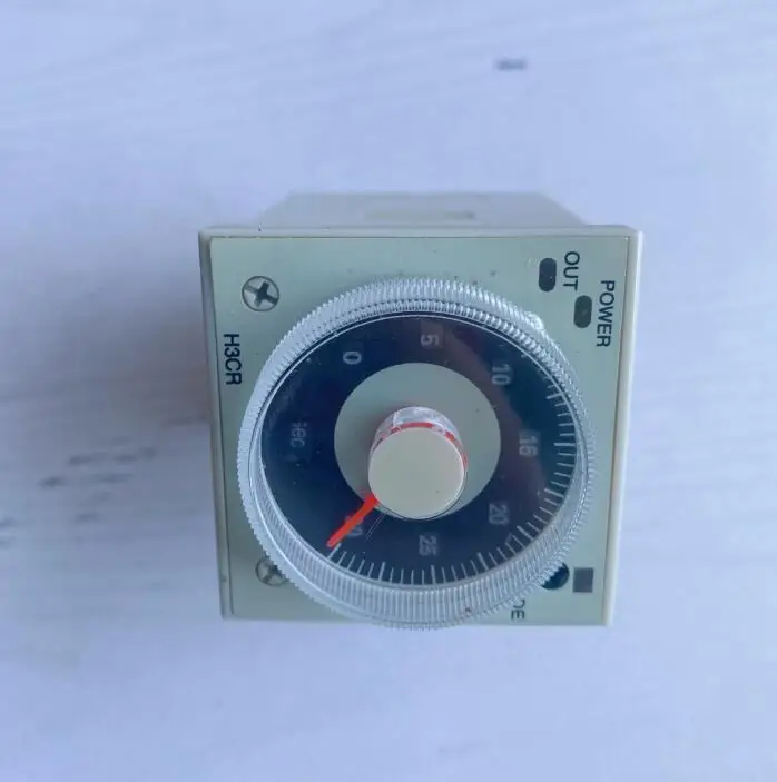 H3CR-A8 time relay 1.2s to 300h 50/60Hz DC12-48V AC100-240V 8PIN  Power on and off cycle delay time relay