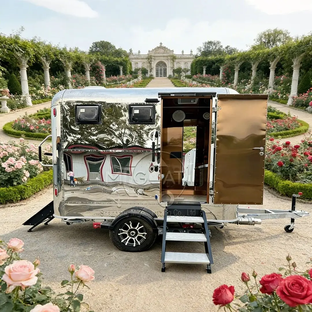 Outdoor Camping Stainless Steel Mirror Portable Toilet Trailer with Double Doors And Sink for Enhanced Privacy And Convenience