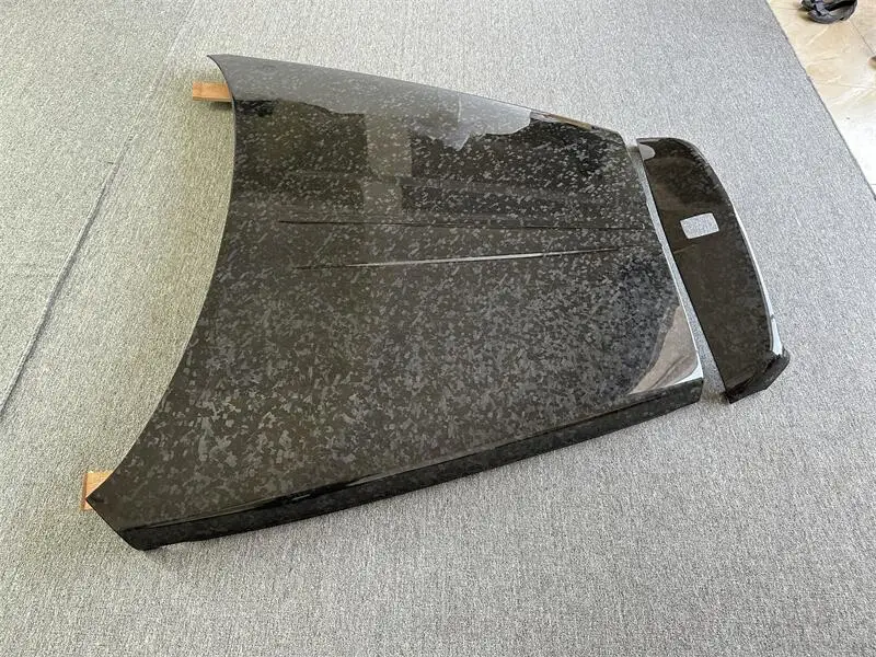 Automotive Accessories Cover Dry Forged Carbon Fiber Front Bonnet for Rolls Royce Cullinan Upgrade Man-sory Engine Hoods