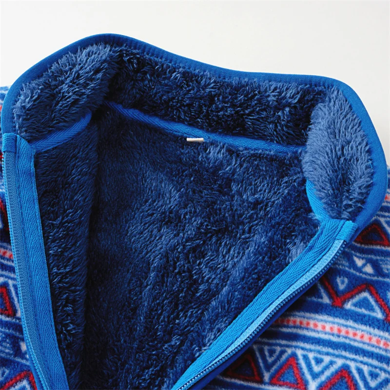 Rote Winter-Fleecejacke 2-8 Jahre, komplett bedruckte Kinderkleidung für Jungen und Mädchen mit Reißverschluss, süße dicke Baby-Mäntel für Kinder – Detail 11