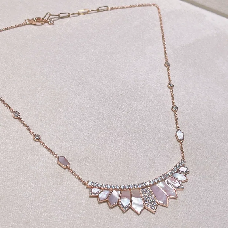 Bellux Trendy Style Natural Mother Of Pearl Fan Shaped Flower 925 Silver Gold-Plated Inlaid With Full Diamond Jewelry Set