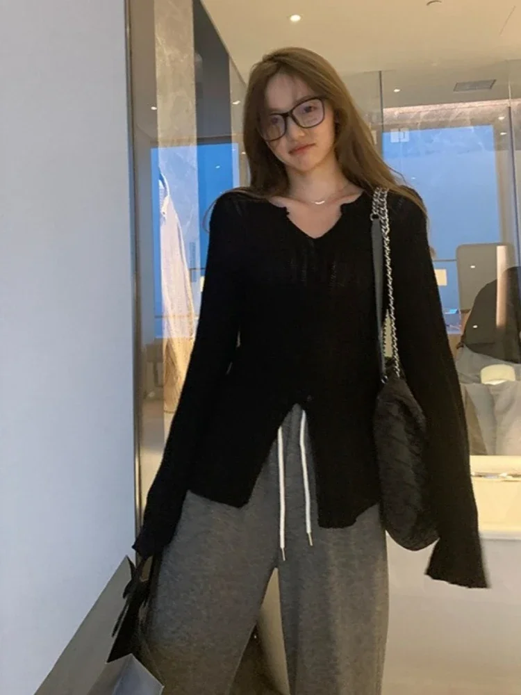 

Y2K Hollow Out Knitted T-Shirt 2025, Vintage Grunge Streetwear Top, Slim Fit Split Tee (Characters: 68)