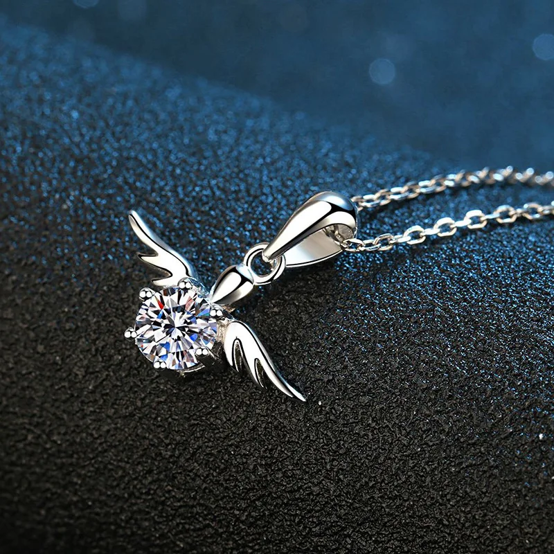 D color moissanite pendant necklace female original angel wings 50 points moissanite silver necklace platinum PT950 mark