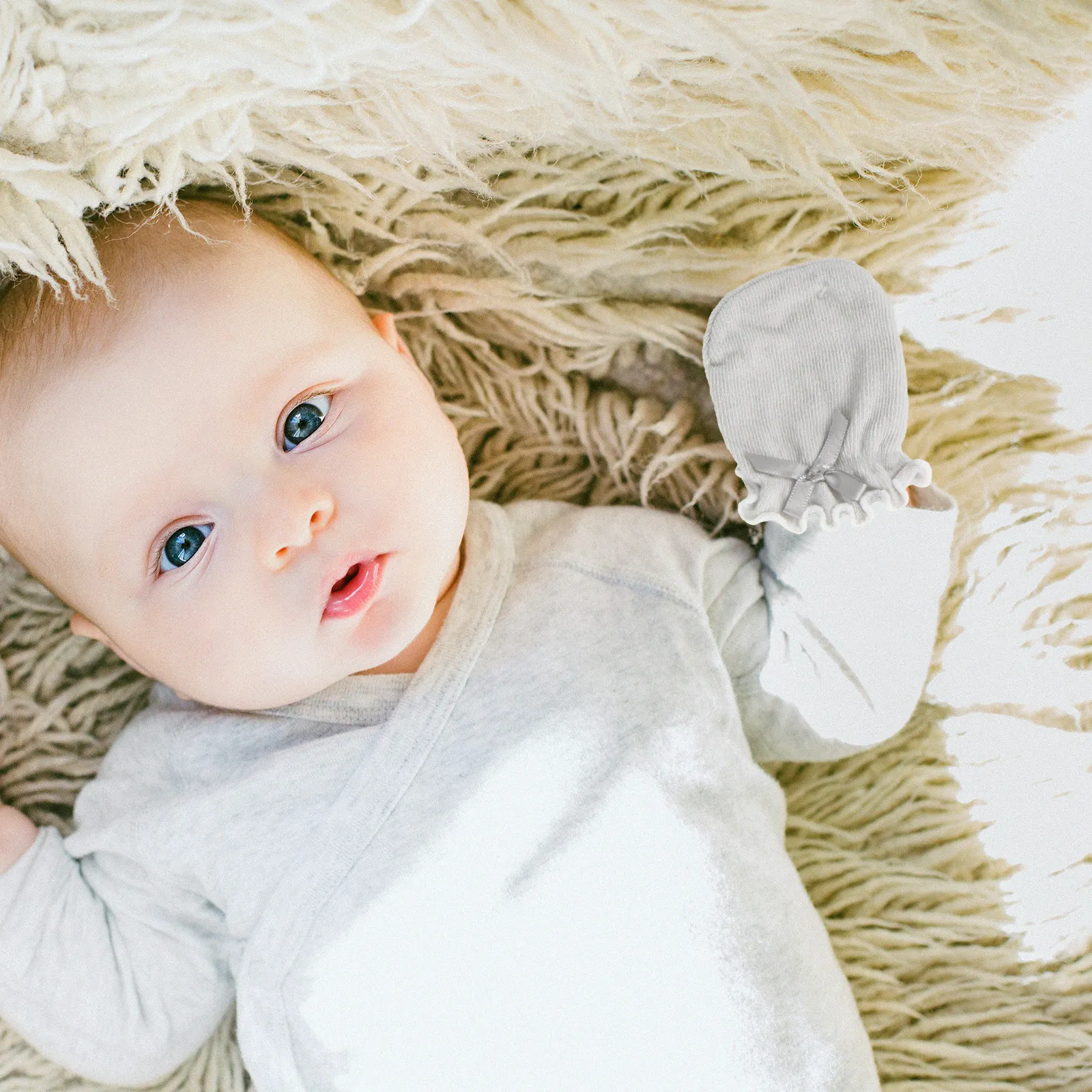 

6Pairs Baby Anti-Scratch Gloves Newborn Mittens Soft Elastic Warm Infant Protective Bowknot Decor Comfortable Hand Cover