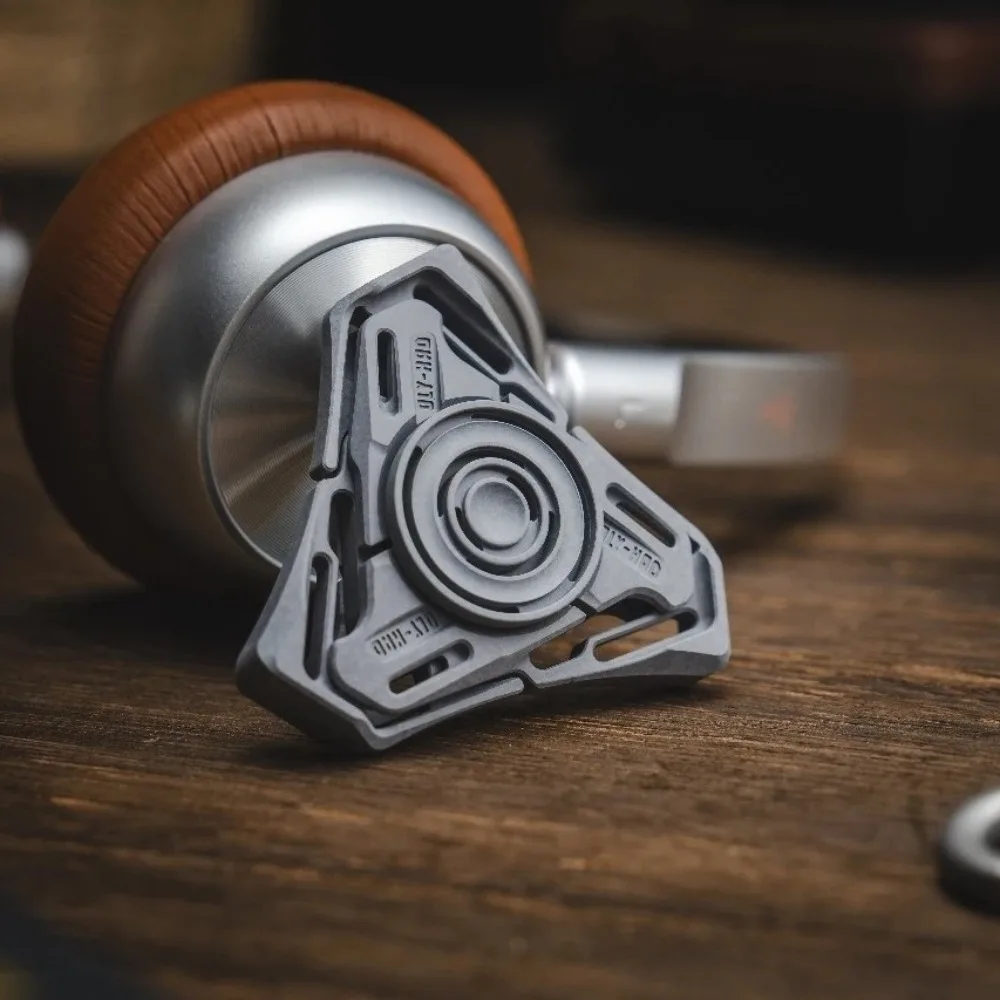 Hades EDC Zeus Project Tri-Leaf Mechanical Metal Spinner Desktop Decompression Toy