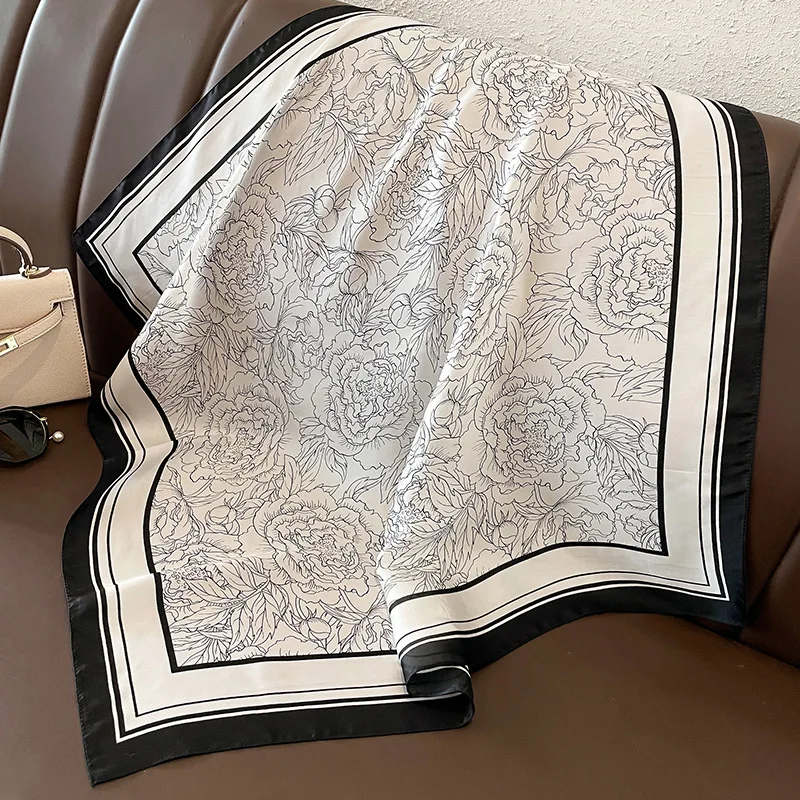 

2024 Spring and Summer New Silk Scarf Women Outdoor Small Headband Scarf Luxury Print Hair Decorate Kerchief Hijab Lady 70*70cm