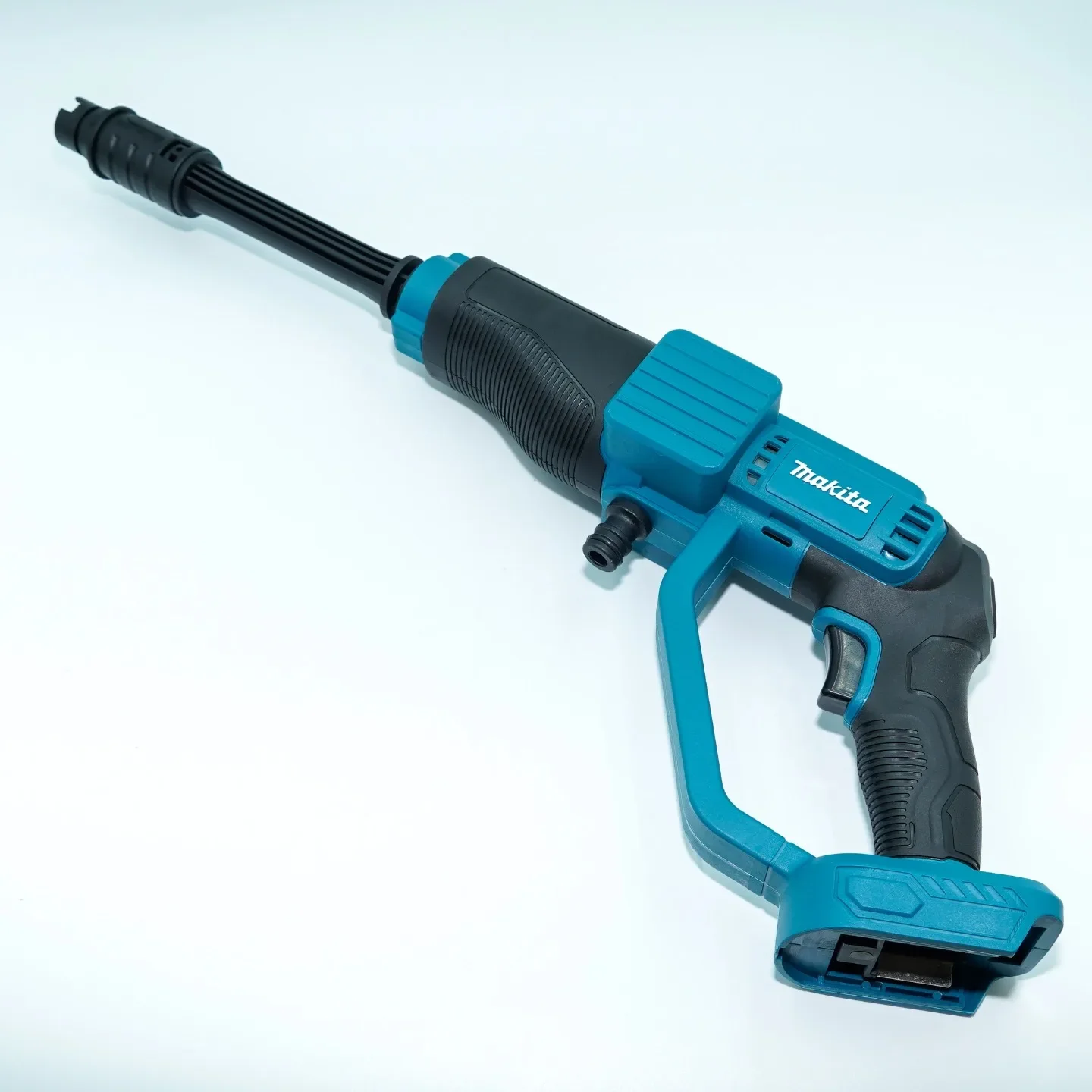 Makita DHW180 cleaning machine lithium battery 18V car wash gun outdoor portable high-pressure water gun has five spraying modes
