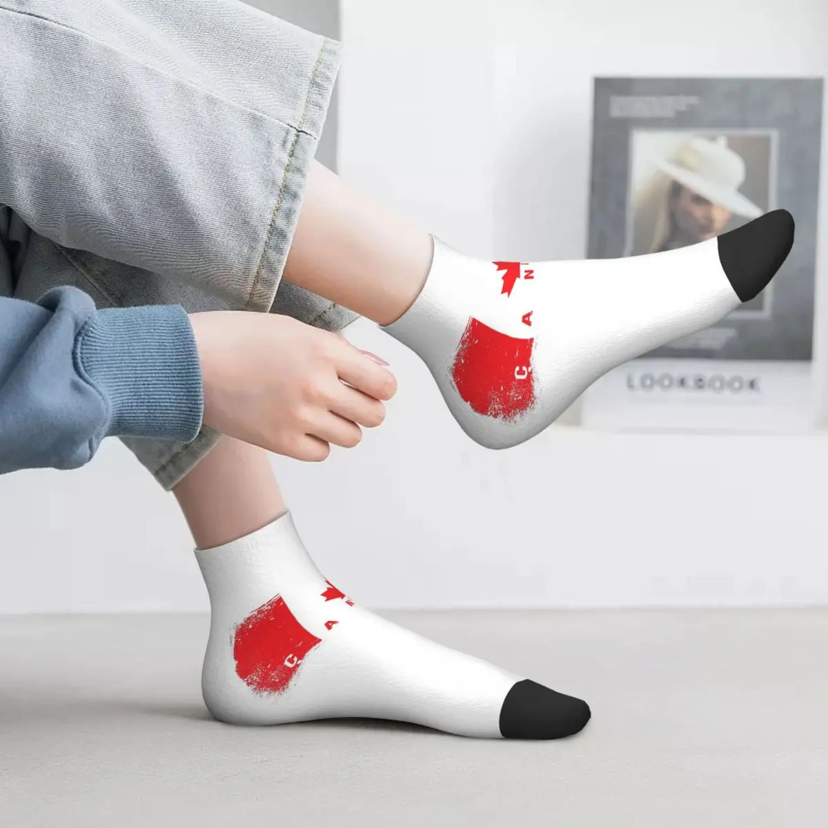 

Носки с флагом Канады, впитывающие пот чулки в стиле Харадзюку, всесезонные носки, аксессуары для мужчин и женщин, рождественские подарки