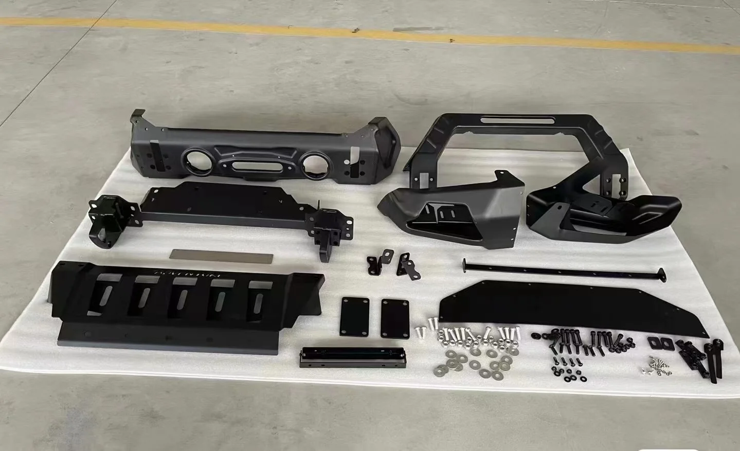 Spedking Auto Body System  4x4 Auto Accessories SISAIKE Front and Rear Bumper with Corner for Jeep Wrangler JT/JL