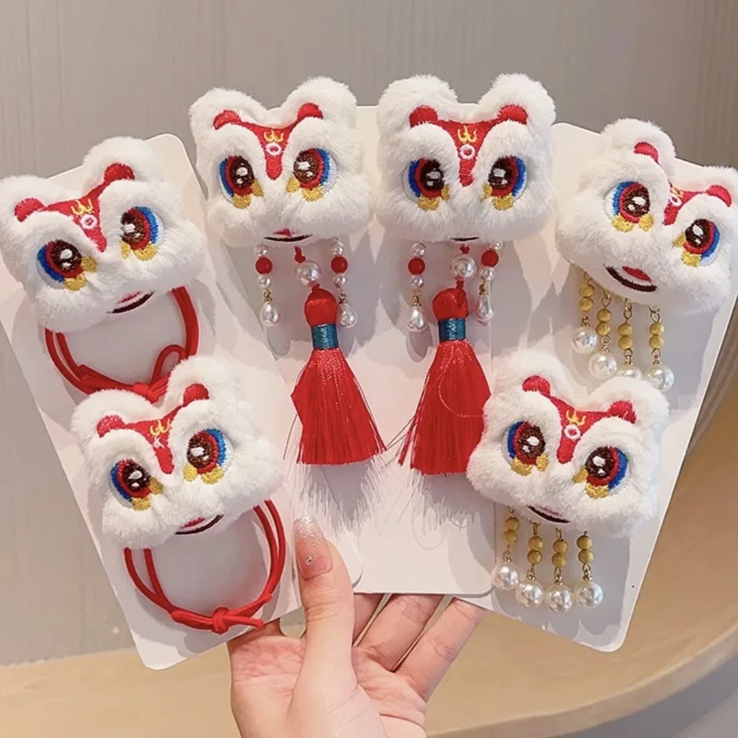 

New Year Headwear Chinese Style Lion Waking Princess Girl Hair Clip Winter Plush Tassel Hairpin New Year Hair Accessory for Kids
