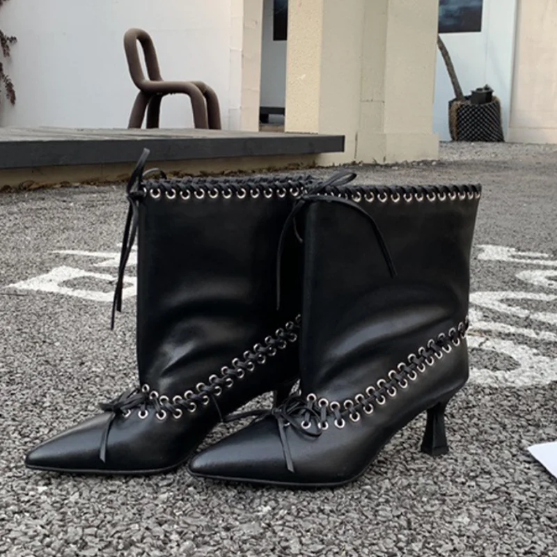 

Rivet Pointed Toe Fashion Women's Boot Retro Short Boot Hand-woven Mid-heel Breathable Short Boots Lace-up One-step Comfort Boot