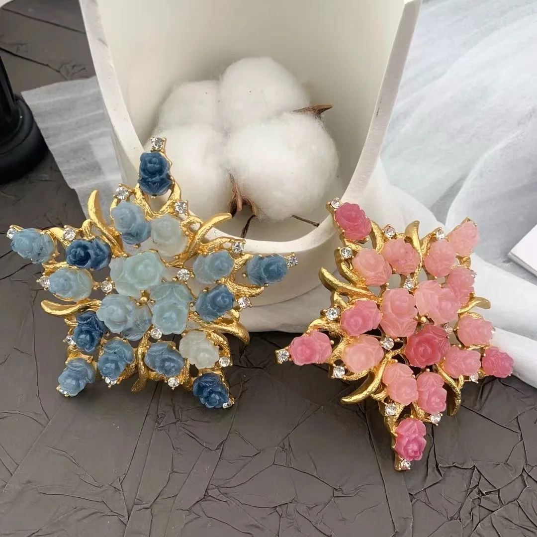 

Fashion Senior Temperament with resin flower Corsage Brooch for women's girl gift Party Jewelry accessories