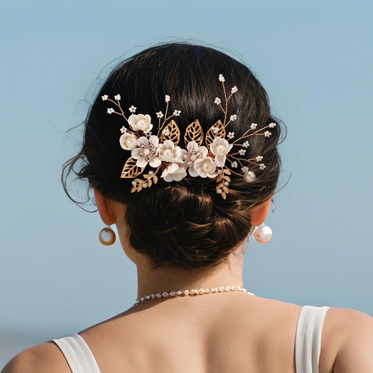 New Korean-Style Floral Bridal Hair Comb Delicate Metal Leaf Hair Clip Headpiece Luxury Pearl Beaded Hairpin Hair Accessories