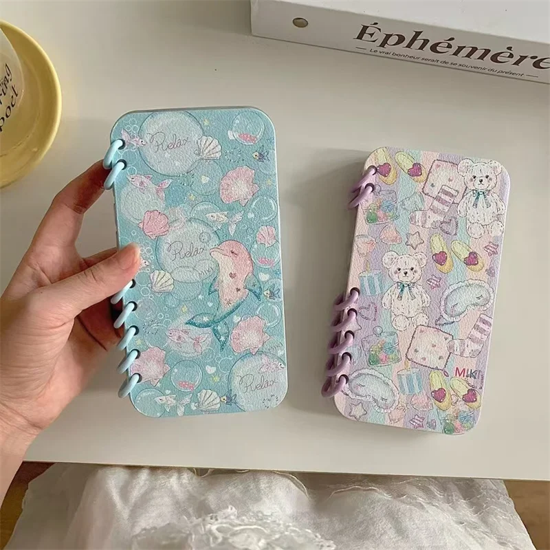 

South Korea's cute cartoon bear Dolphin notebook style plug-in phone case for iPhone 12 13Pro 14 15Pro 16promax Kawaii Girl gift