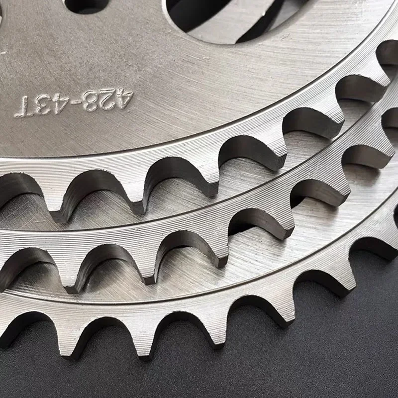 For SUZUKI GS125 GN125  EN125 Motorcycle 428 CHAIN Front Sprocket 14 15 16 Teeth Sprockets