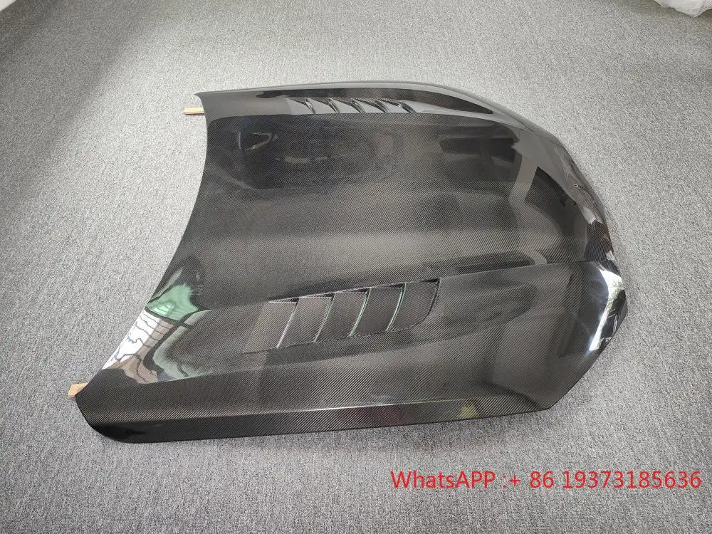 Suitable for BMW 8 Series M8 F93 Retrofit Upgrade with Carbon Fiber Engine Hood and Hood