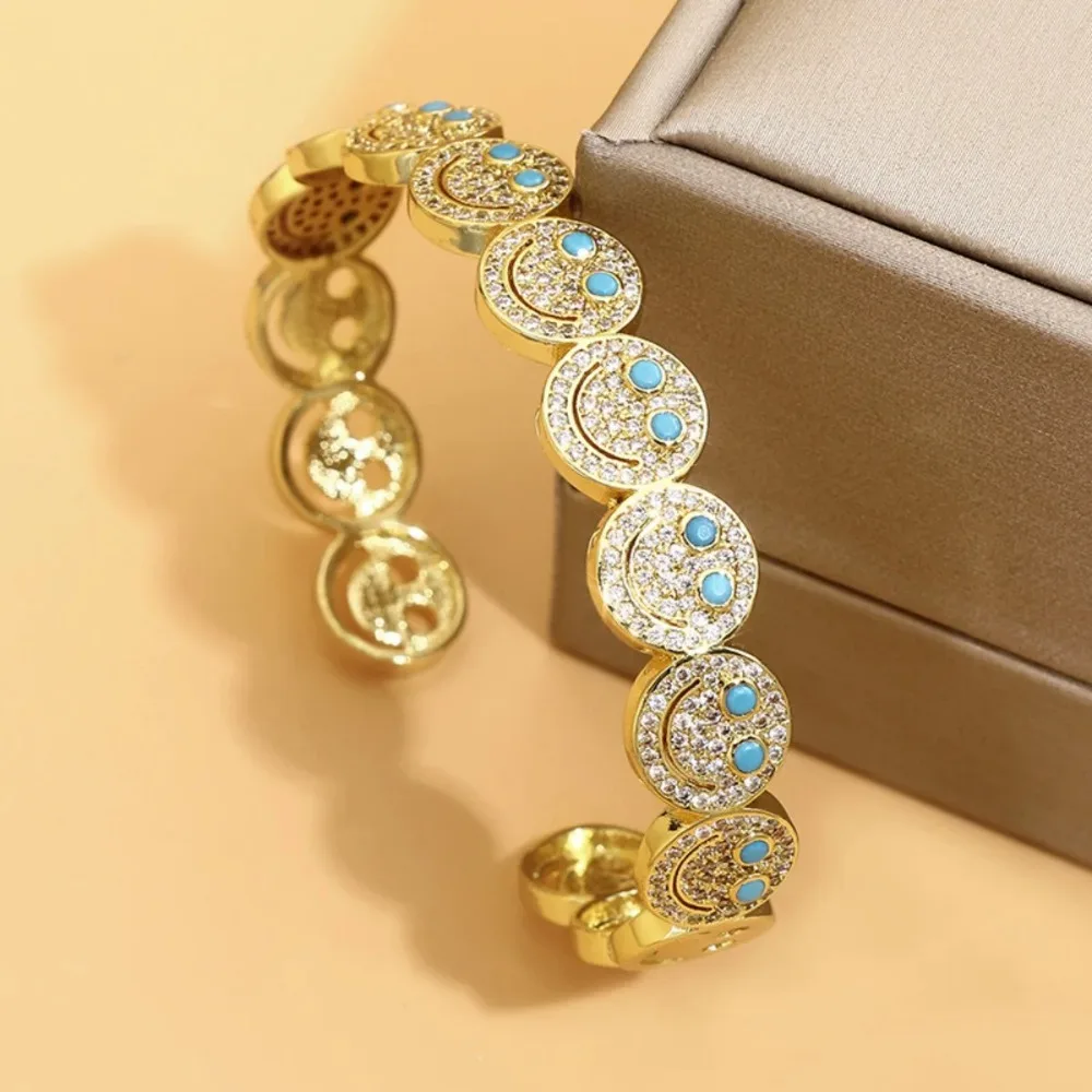 2025 New Luxury Light Full Diamond Colored Smile Bracelet, Unique Design Gold-Plated Stackable Jewelry, Fashionable, Personalize
