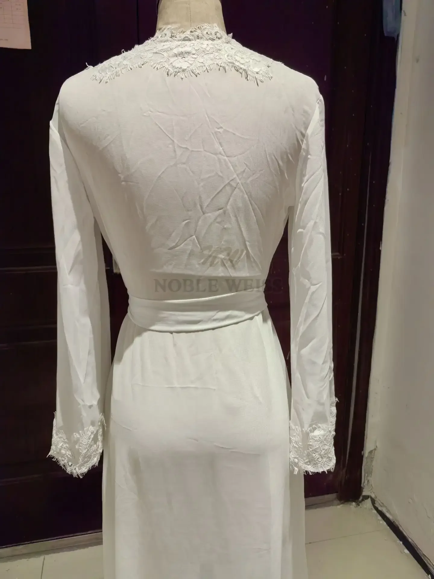 Chaqueta de boda con dobladillo de encaje, bata de fiesta de gasa, BOLERO, vestido de novia hasta el suelo, capa Sexy, deslizamiento de boda personalizado