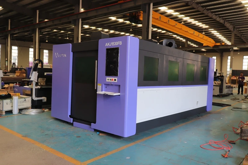 Enclosed Fiber Laser Cutting Machine Cutter for Cut Metal Plate Round Square Rectangle Pipe or Tube U L H Profile Protect Cover