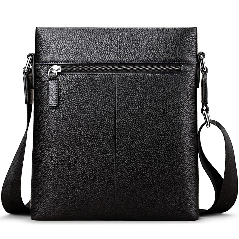 Men\'s leather single shoulder backpack, large capacity travel bag, fashionable crossbody bag