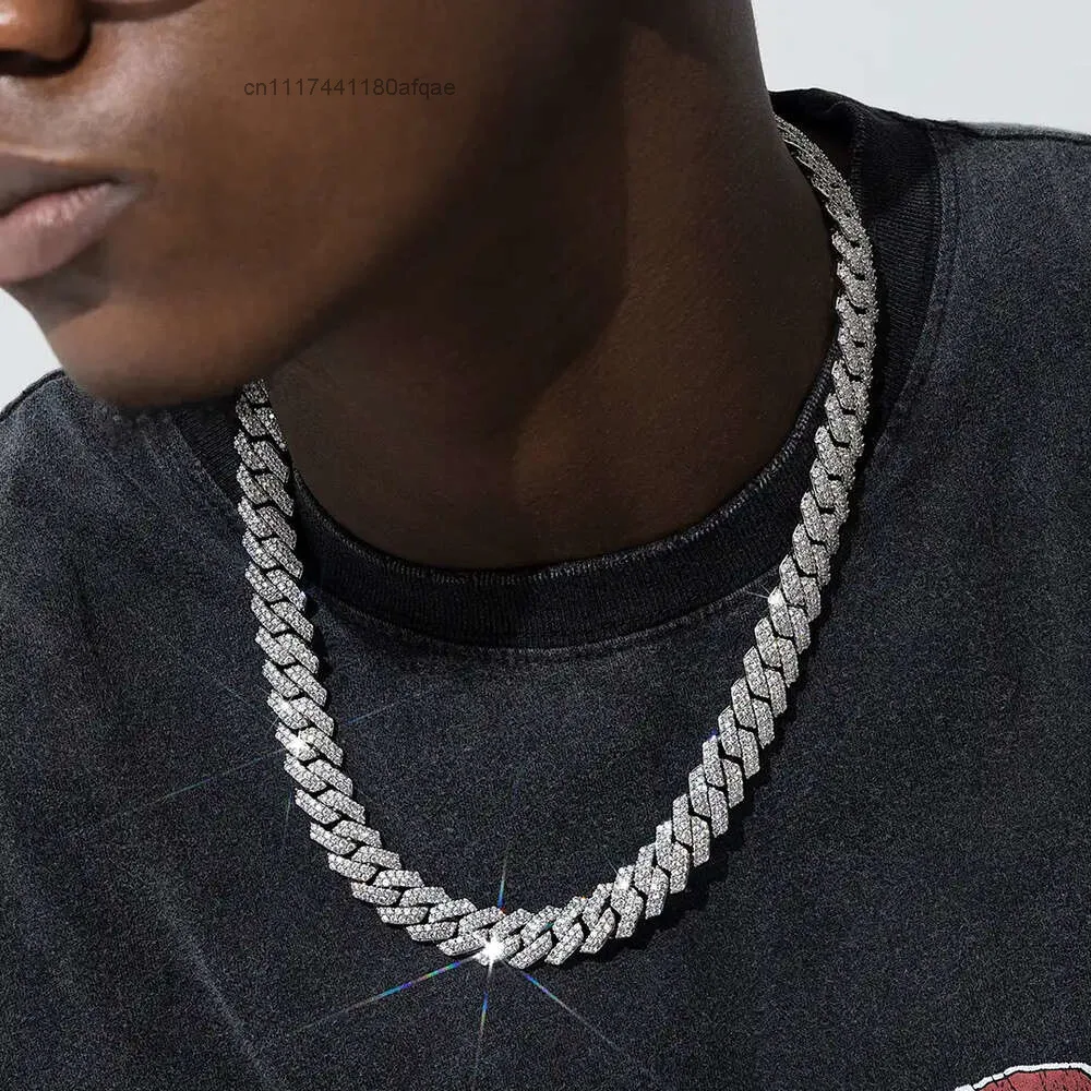 Luxury Custom Pendant Iced Out Vvs Moissanite Diamond Cuban Link Chain Hip Hop Mechanical Watch with Gra Certification.