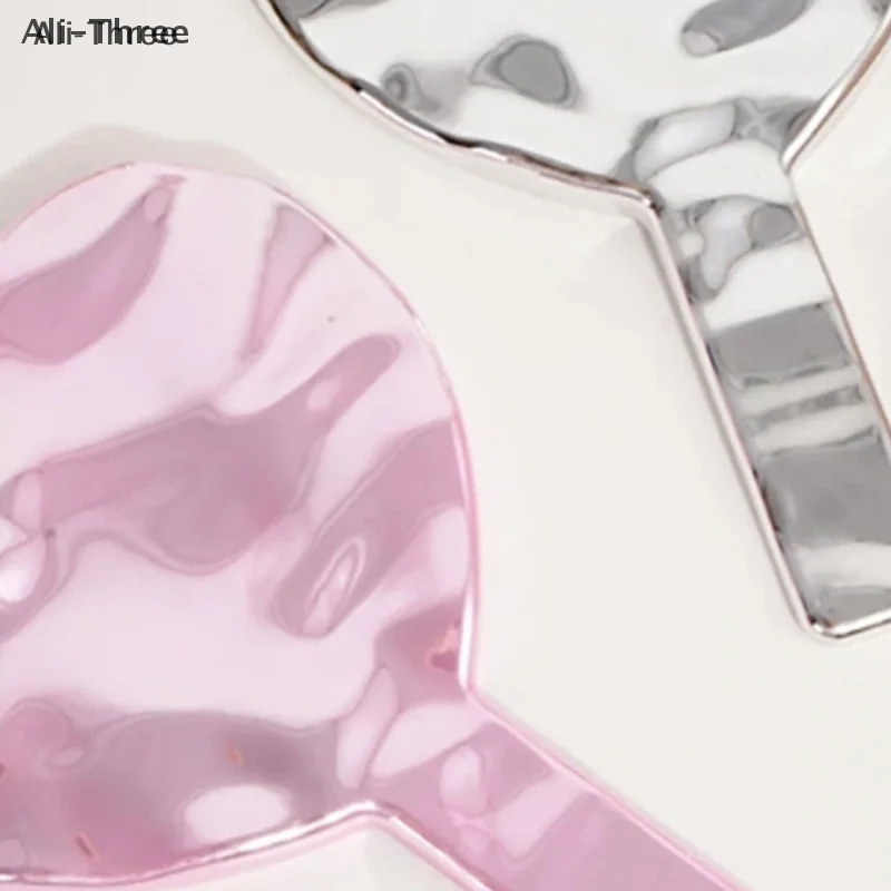 1개 휴대용 메이크업 거울 하트 모양 거울 여성용 손잡이 메이크업 화장품 뷰티 도구 휴대용 화장 거울