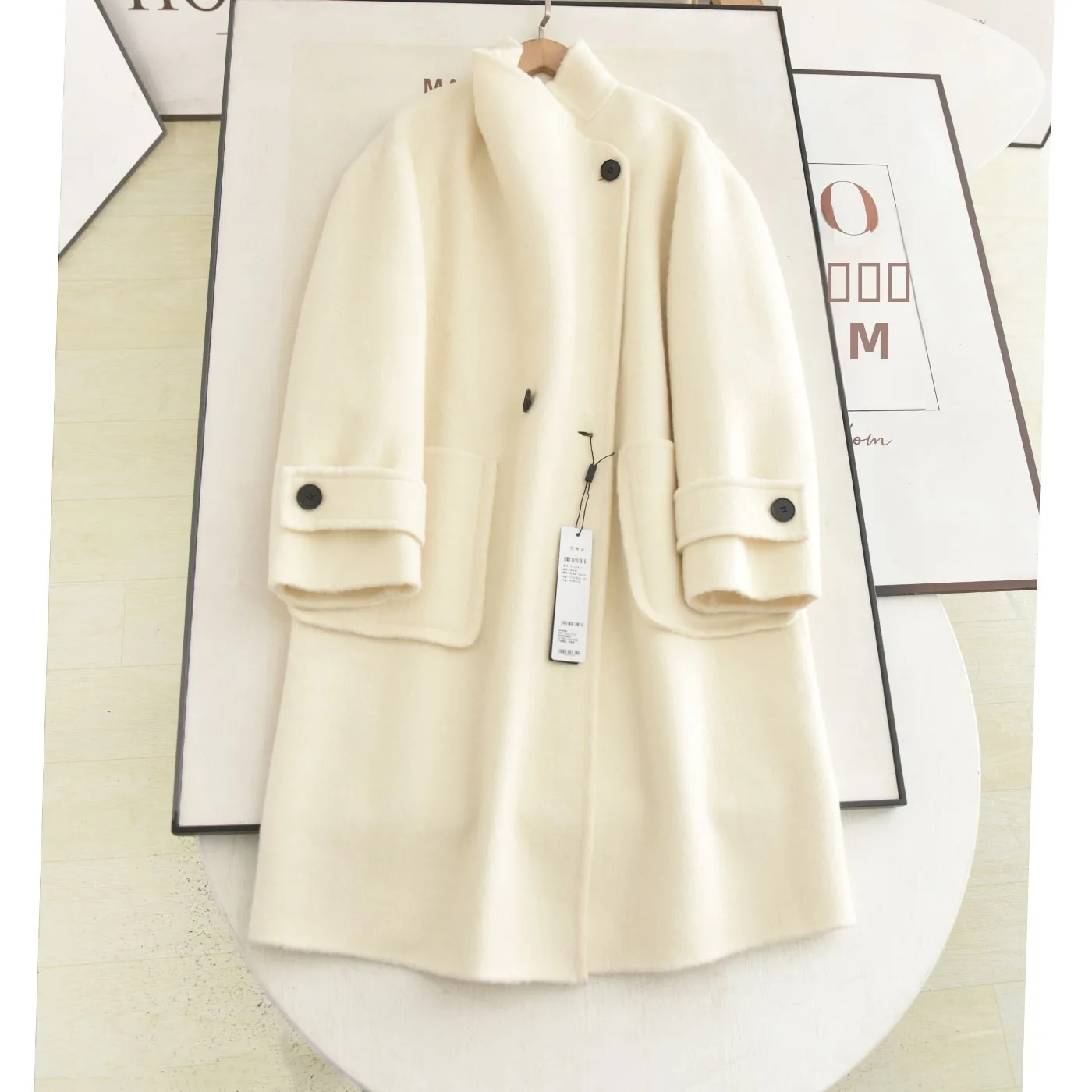 

Ele White Woolen Double-Faced Tweed Coat by Xiao Ai 2025 Winter Collection Versatile Mid-Length Korean Sle Ladies' Oute...