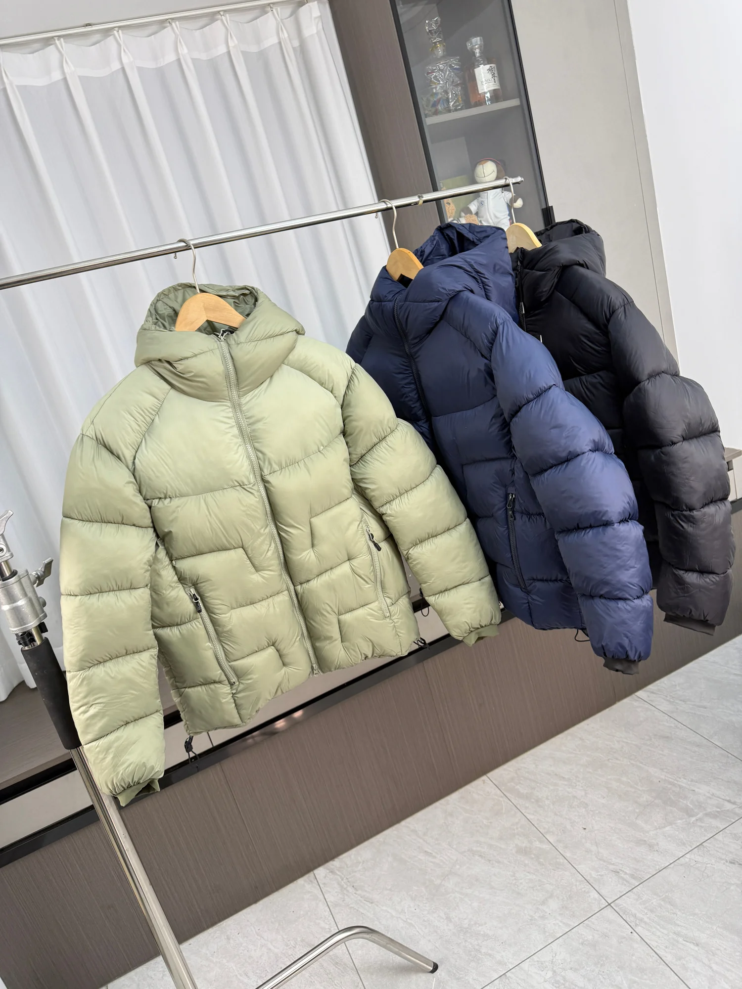 

Limited Edition Winter Men's Outdoor Lightweight Climbing Thiened Cotton Jaet Loose Fit Youth Faion Hooded Casual Sle