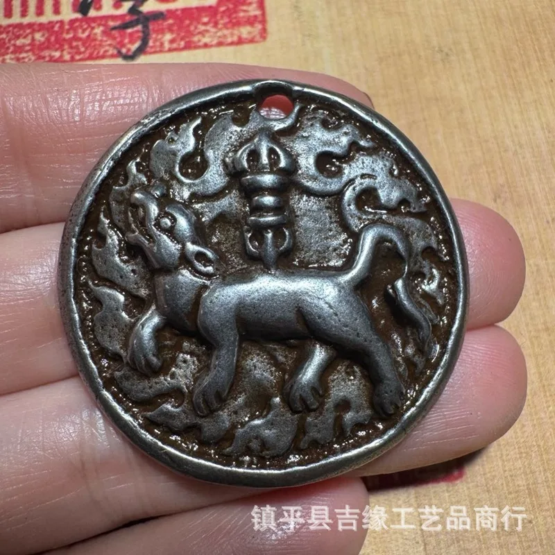 

Western Style Snow Lion Iron Pendant Necklace Ethnic Accessories