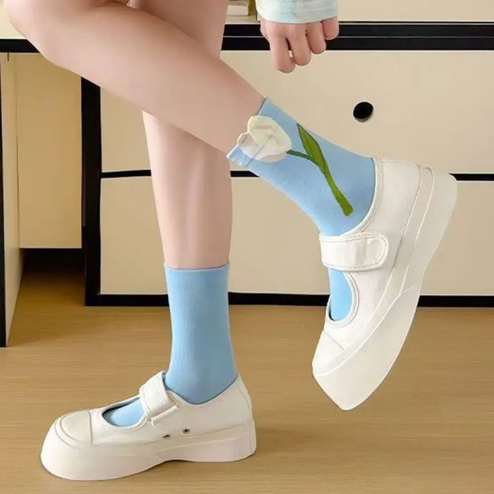 

5Pairs Cute Thin Tulip Flower Socks Breathable Female Hosiery Mid Tube Socks Sweet Socks for Women Lady